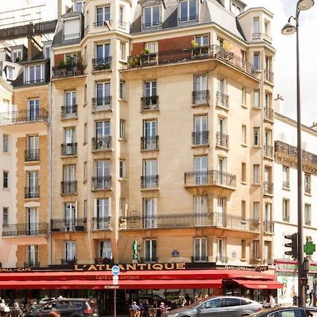 Beautiful Apartment With A View Of Eiffel Tower In Center Paříž Exteriér fotografie